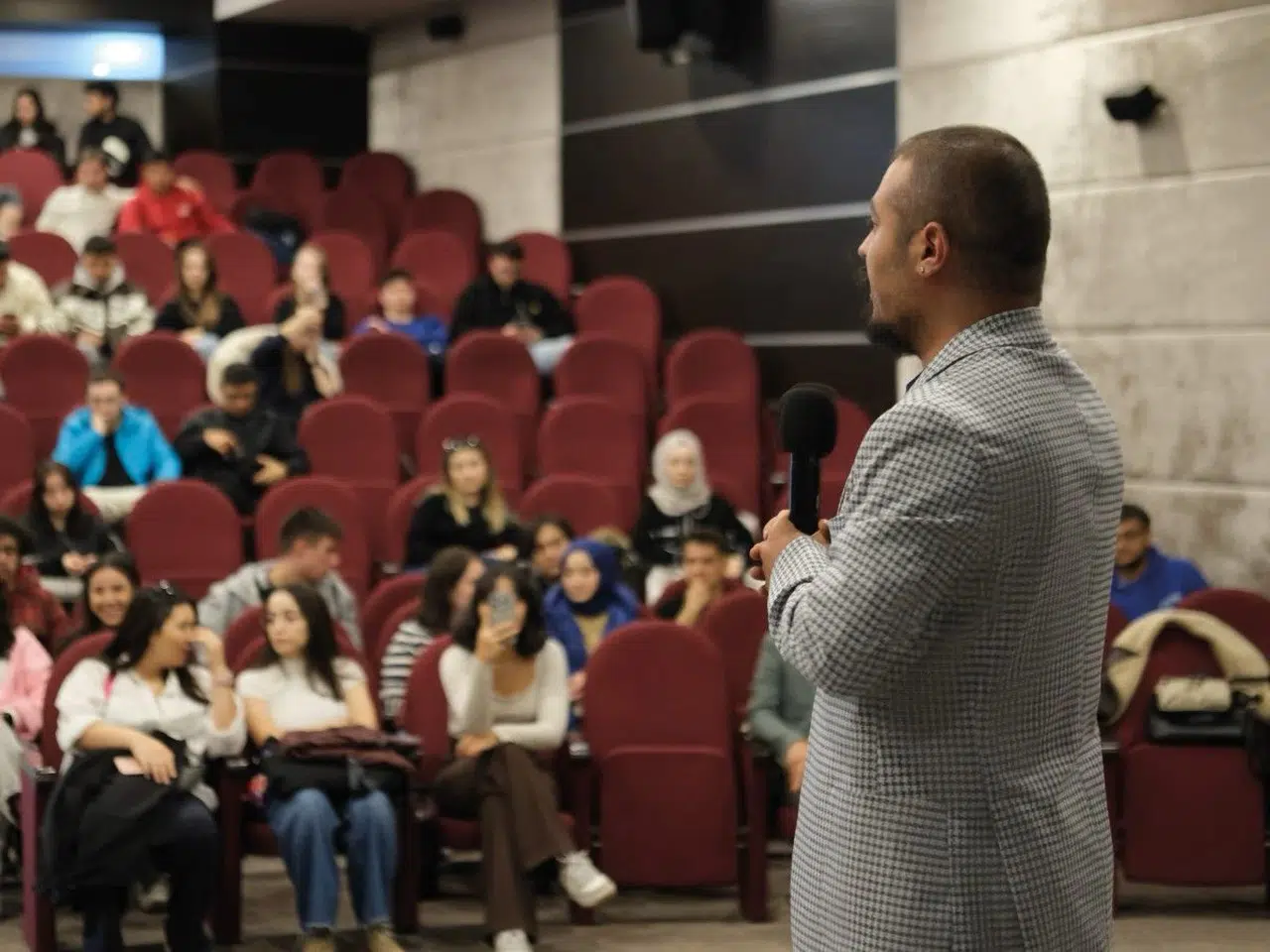 Anadolu Gençlik Federasyonu’ndan Gençlere Büyük Destek: E-Ticaret Eğitimi Projesi Başarıyla Tamamlandı