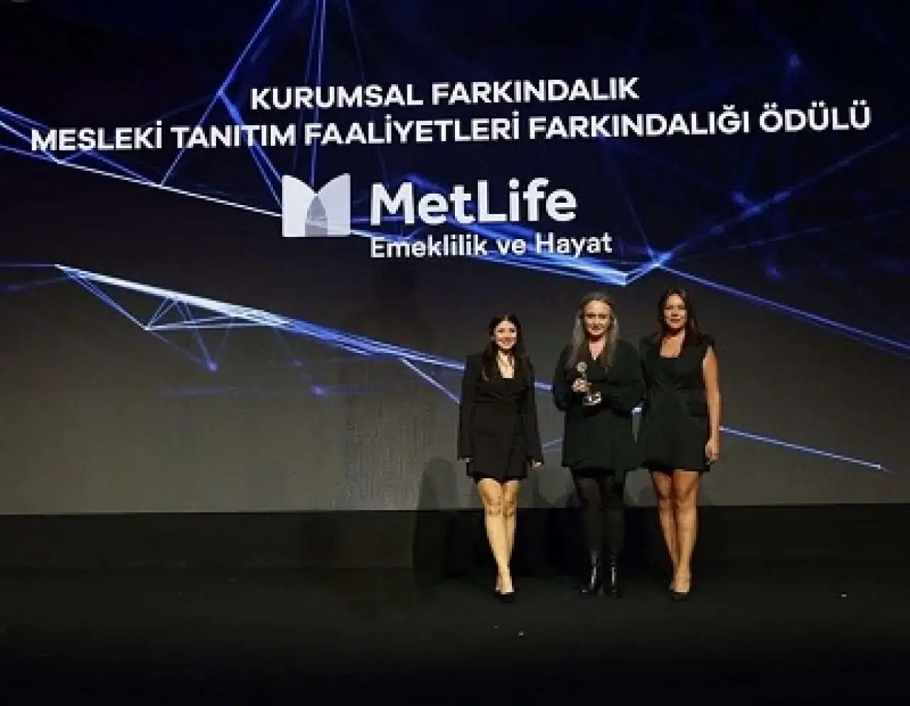 MetLife Türkiye'ye Övgü