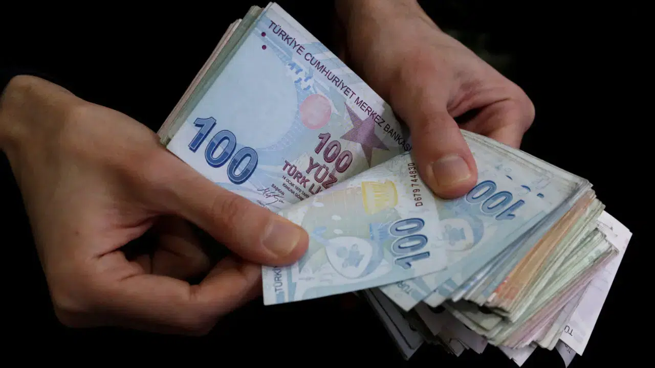 Ocak Ayında Memur Maaşlarına Yapılacak En Düşük Zam Miktarı Belli Oluyor!