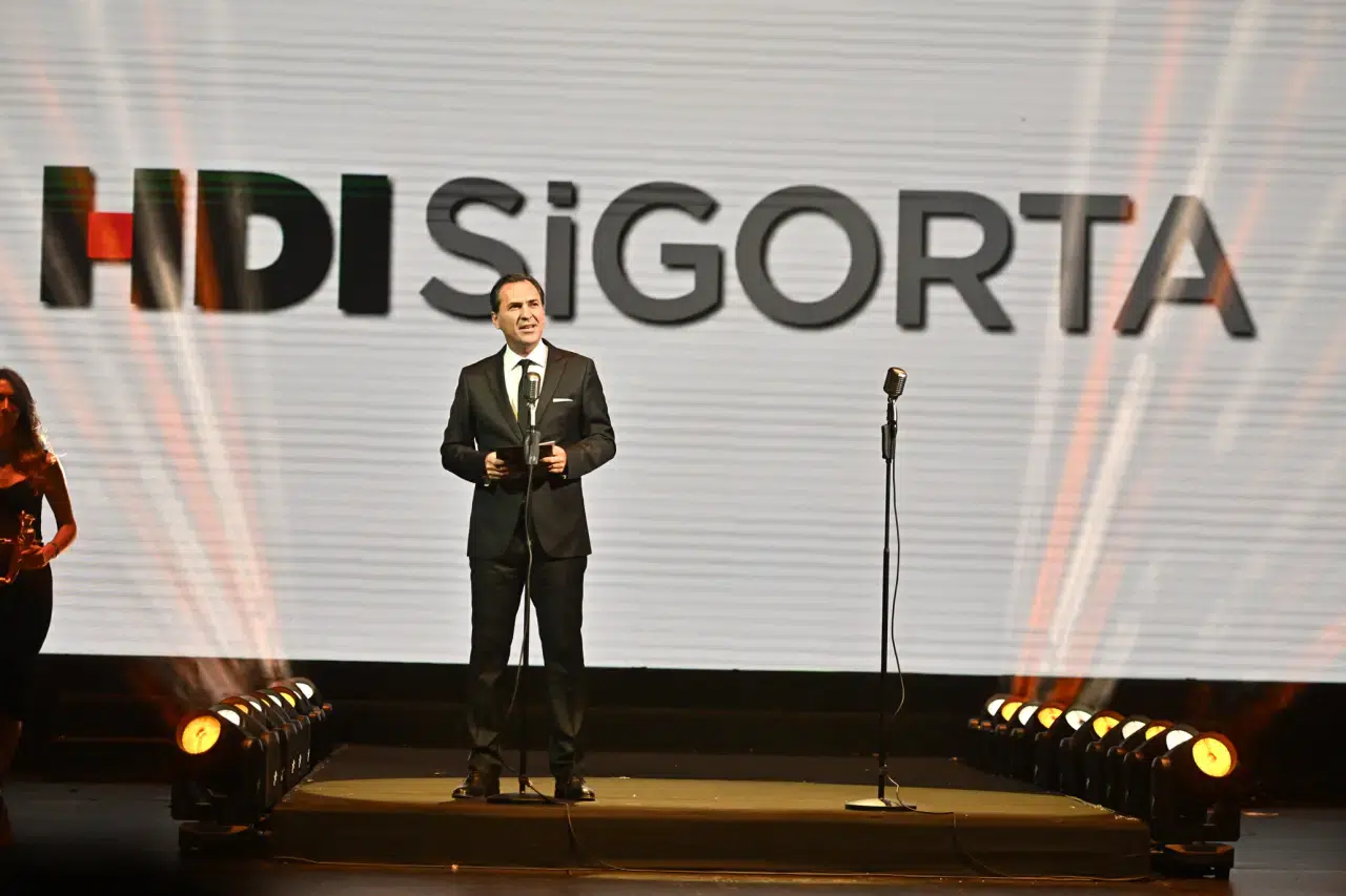 Sadri Alışık Sinema ve Tiyatro Ödülleri Sahiplerini Buldu