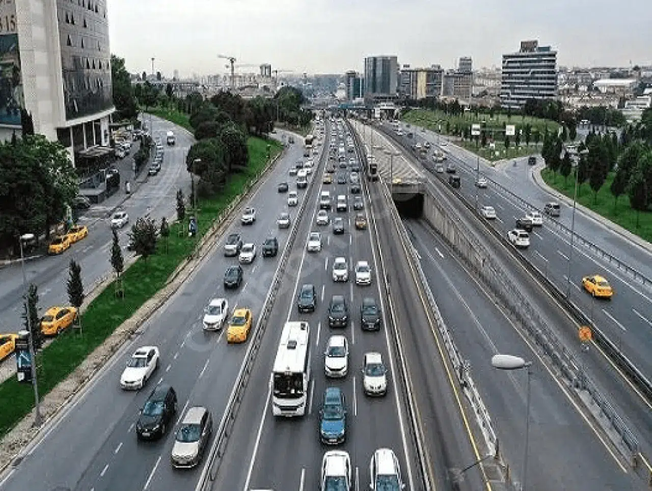 Trafikteki Araç Sayısı 32.8 Milyonu Aştı