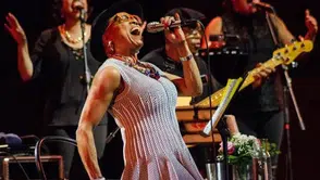 Cazın Efsane İsmi Dee Dee Bridgewater Türkiye’ye Geliyor