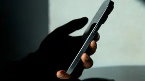 Sosyal Medya Kullanımı Gençlerde Beyin Çürümesine Sebep Oluyor