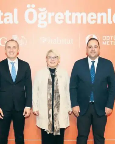 Öğretmenler Dijital Dönüşümün Öncüleri Olmaya Başlıyor