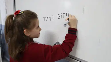 İkinci Ara Tatilin Ardından Okullarda İlk Ders Zili Çaldı