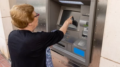Emeklilere Bayram İkramiyesi Farkı Ne Zaman Yatacak?