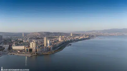 İzmir'de Kentin Sesi Krizle Mücadelede Yükseliyor
