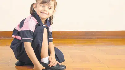 Siyah Okul Ayakkabaları Mcoletten Geri Dönüş Yapıyor mu?