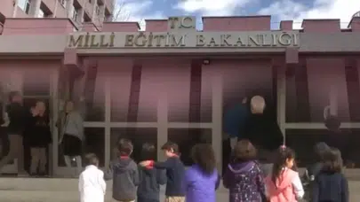 Devlet Okulunda Kayıt İçin Bağış Talep Edildi mi?