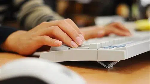 Anadolu Vakfı, Üniversite Bursu İçin Başvurulara Start Verdi