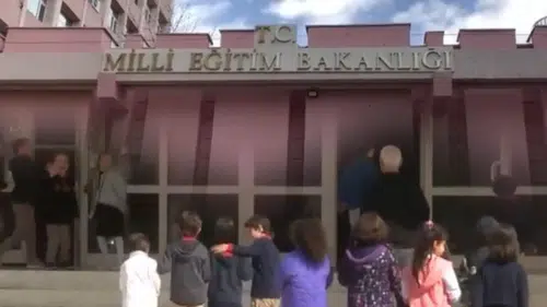 Devlet Okulunda Kayıt İçin Bağış Talep Edildi mi?