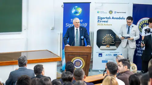 Ankara Üniversitesi'nde Sigorta Sektöründeki Dönüşüm Tartışıldı