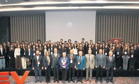TEV, Başarılı Genç Yeteneklere Burs Desteği Sunuyor