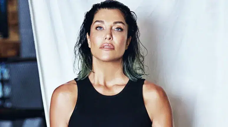 Deniz Akkaya, kızına verilen hapis cezasını sosyal medyada kutladı