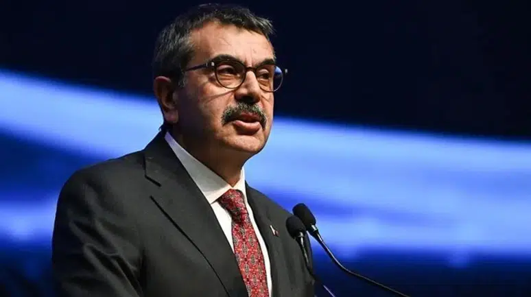 Bakan Tekin: "Yüz Binlerce Teşekkürü Taşıyoruz"