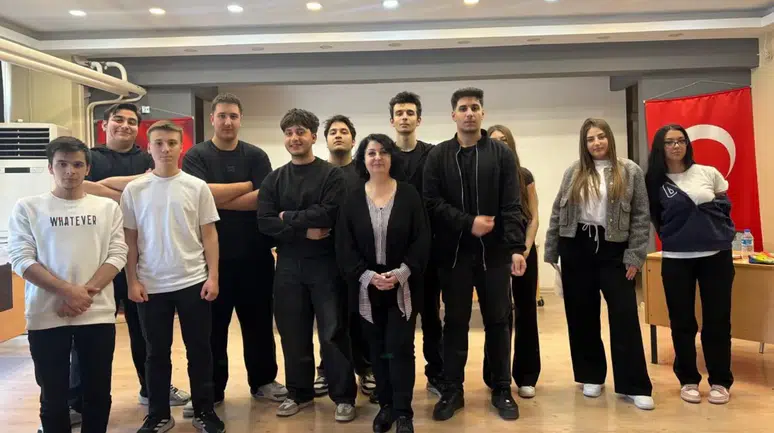 Gençlerden "Farkındalık Semineri" Etkinliği!