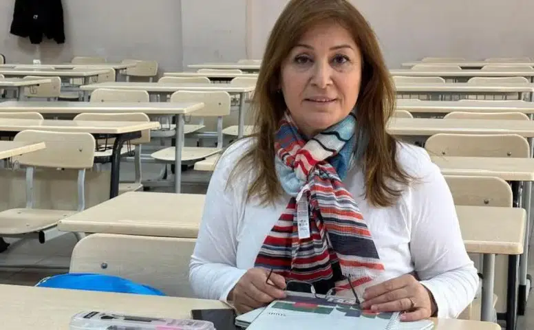 53 yaşında üniversite sıralarına adım attı