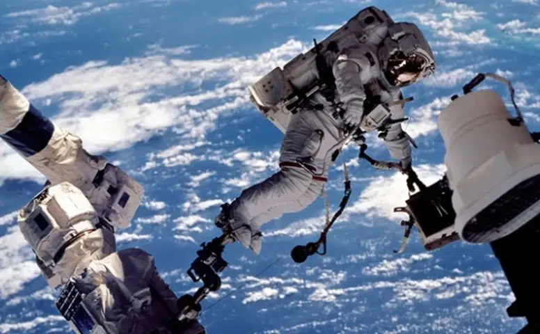 Çin'in Astronotları Uzayda Bir Ay Daha Görevde Kalacak!