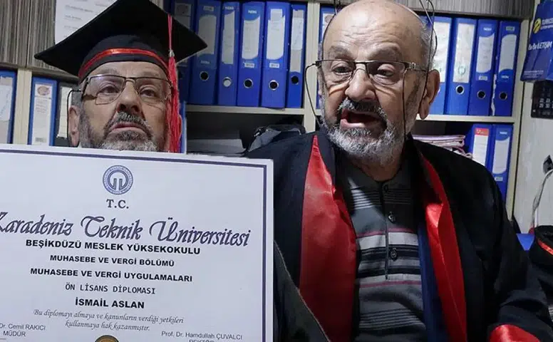 77 Yaşında Diplomasını Aldı